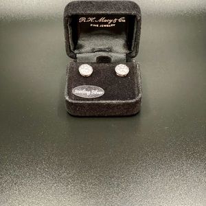 NWT Diamond Cluster Stud Earrings (1/10 ct. t.w.)